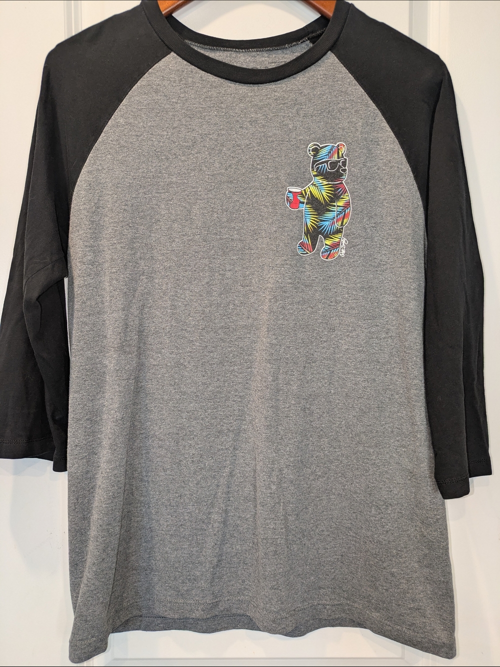 Riot Society Tropical Bear Graphic Raglan Baseball Tee Gray Black Size L